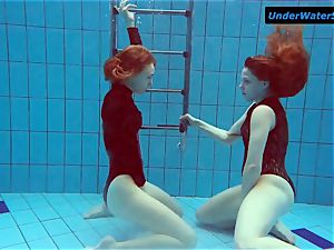 2 molten teenagers underwater