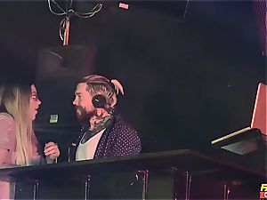 Hipster DJ pokes dorky cockslut in the club douche
